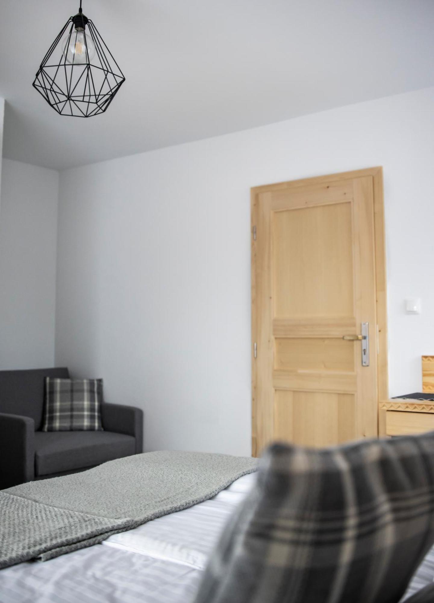 Tatrzanskie Spanie Pokoje Goscinne Poronin Room photo